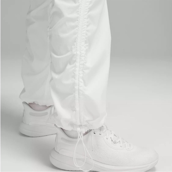 Lululemon Athletica White Track and Dance Studio Pants NWT - Picture 9 of 12